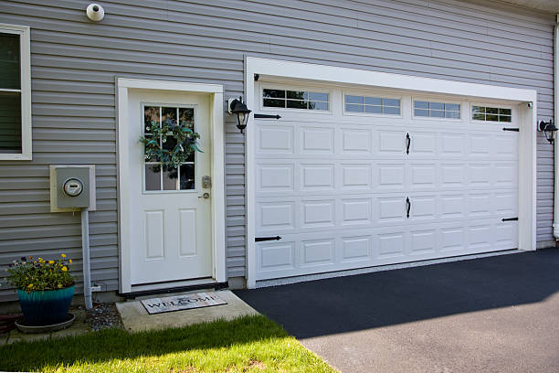24/7 Emergency Garage Door Panel Replacement experts in Towanda, PA